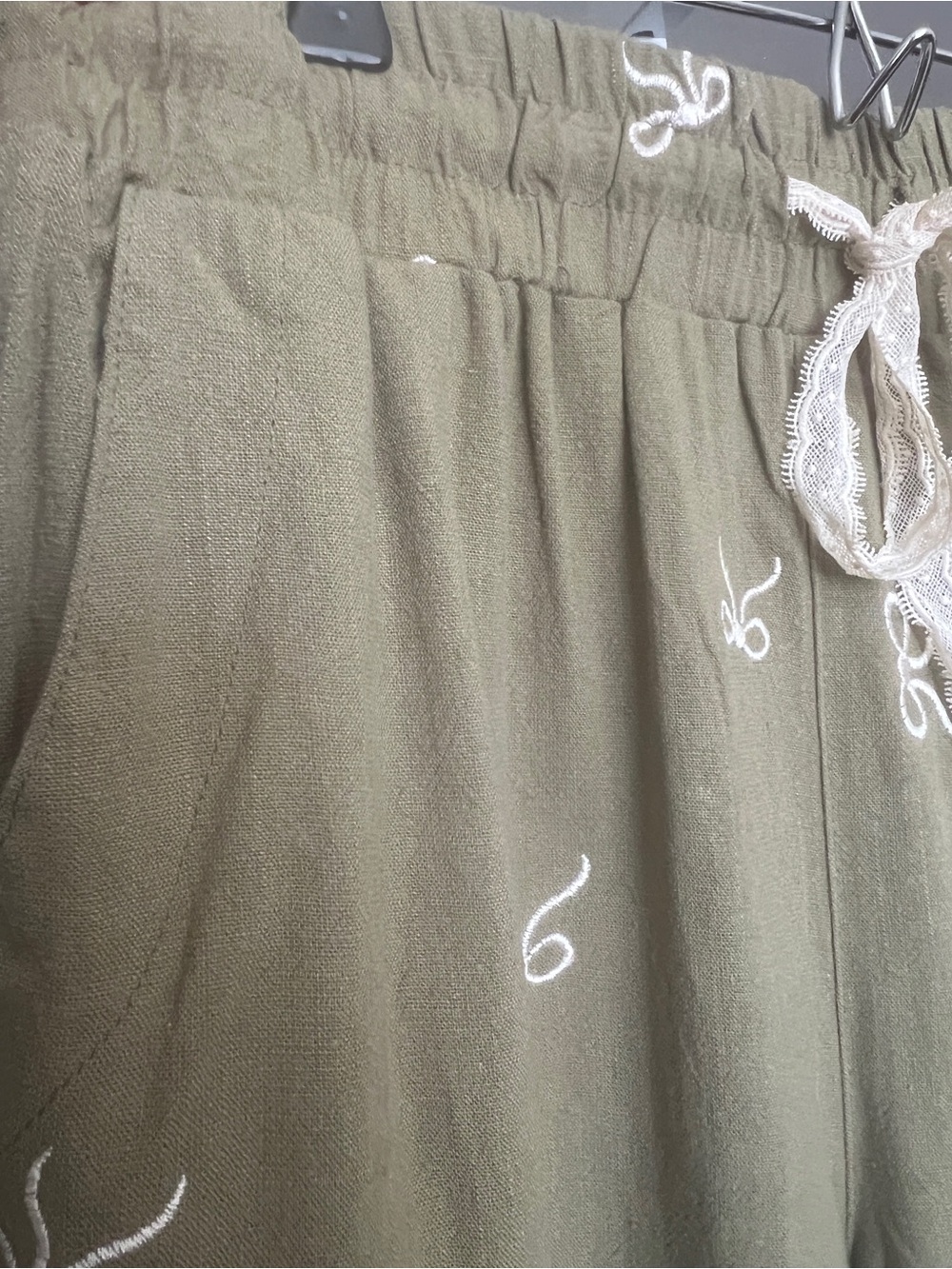 Umgee Linen Blend Wide Leg Pants SZ L Green Bows Flowy Lace Drawstring Waist - Picture 7 of 9